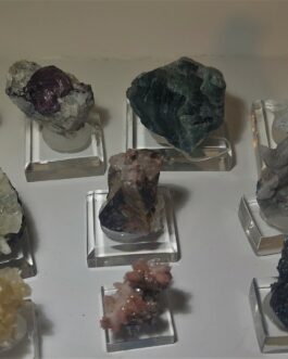 Lot Div. Mineraler